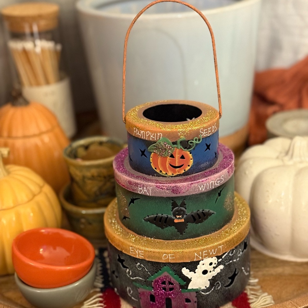 Halloween Themed Metal Home Decor Item